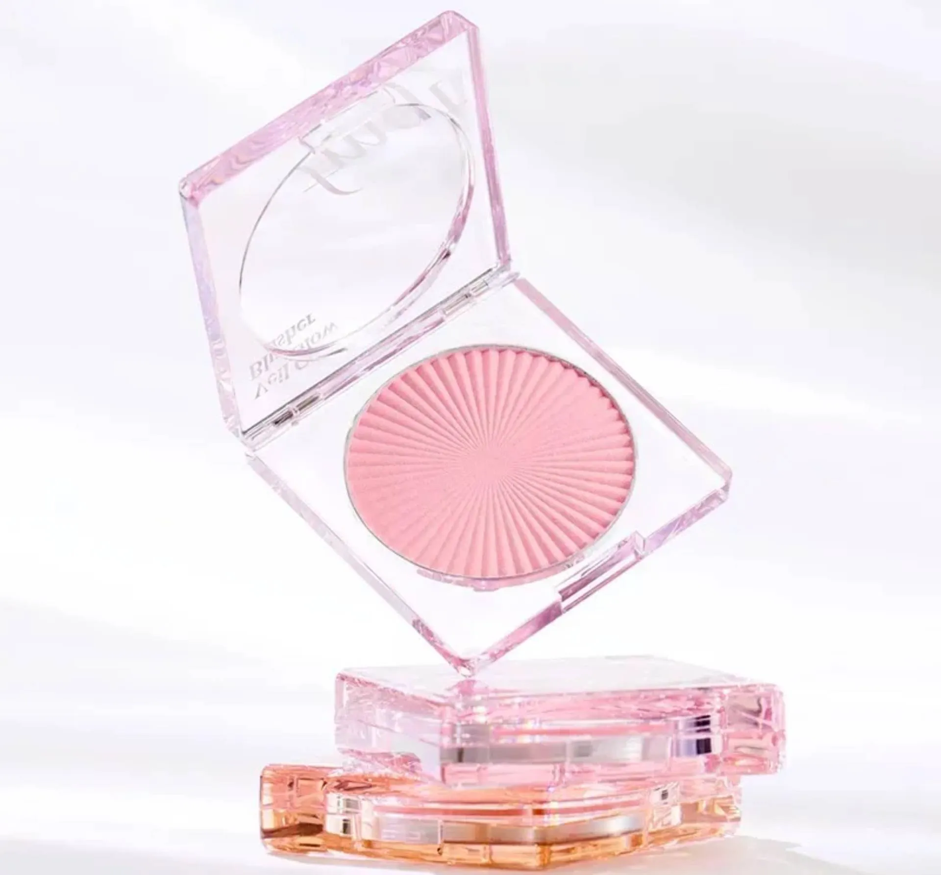 Phấn má hồng THE FACE SHOP thiết kế nhỏ gọn xinh xắn và có hiệu ứng lên màu chuẩn đẹp