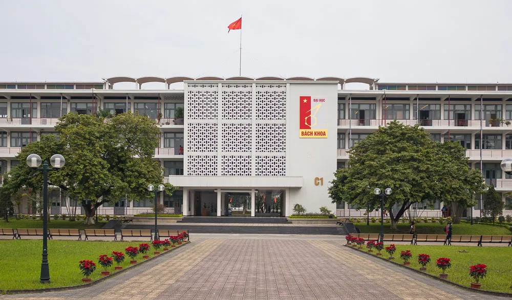 Toàn cảnh Đại học Bách khoa Hà Nội, trường đại học kỹ thuật hàng đầu Việt Nam