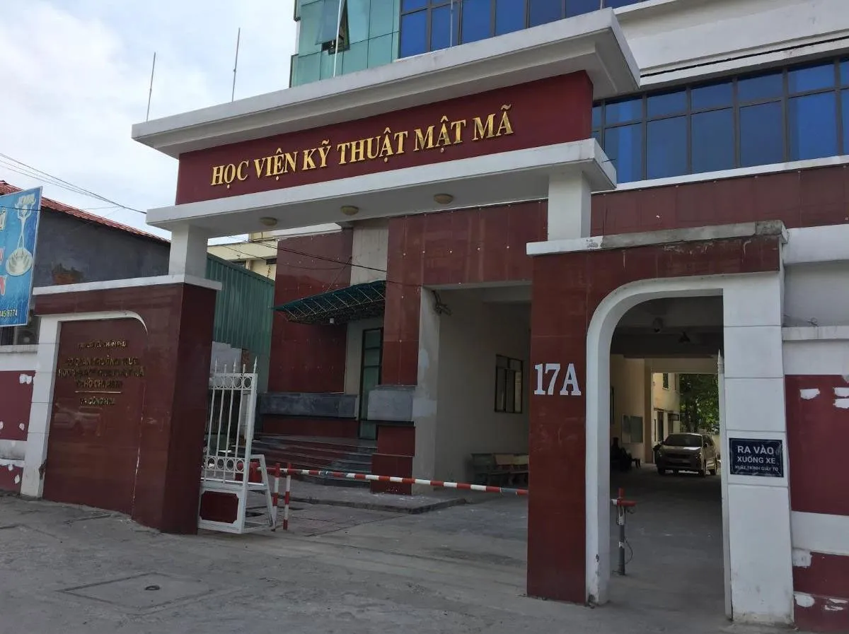 Học viên Học viện Kỹ thuật Mật mã tập trung học, trường chuyên đào tạo về an toàn thông tin