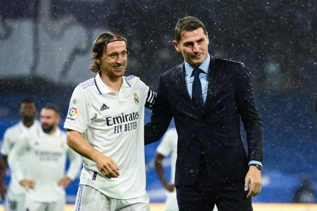 Thủ môn Iker Casillas được Luka Modric chọn vào đội hình xuất sắc nhất mọi thời đại