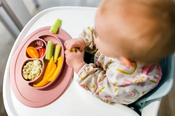 Thực đơn cho bé 2 tuổi đa dạng, giúp bé ăn ngon mỗi ngày