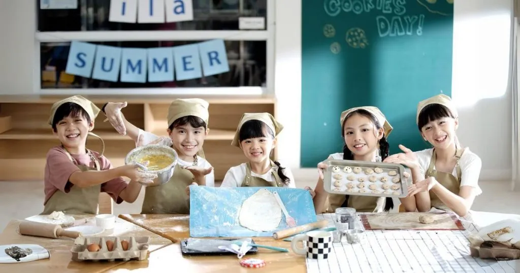 Học sinh tham gia hoạt động kỹ năng mềm tại trại hè VietFuture