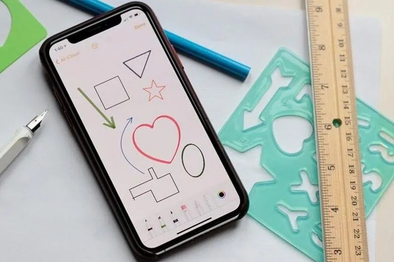 App vẽ tranh trên điện thoại DrawShow
