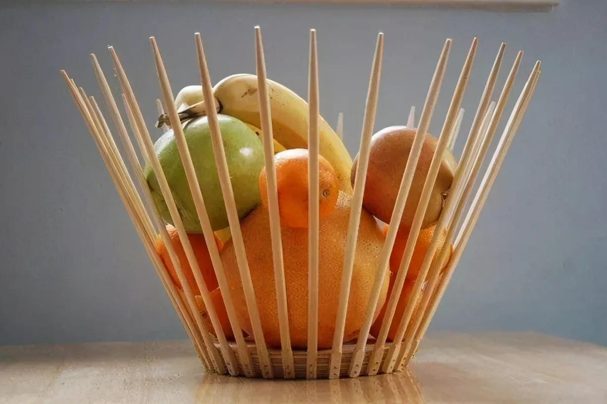 Rổ đựng hoa quả độc đáo từ đũa.