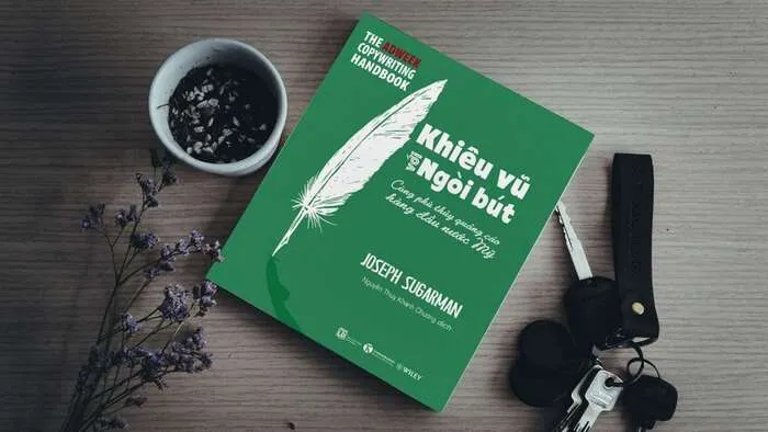 Cuốn sách Khiêu vũ với ngòi bút về copywriting