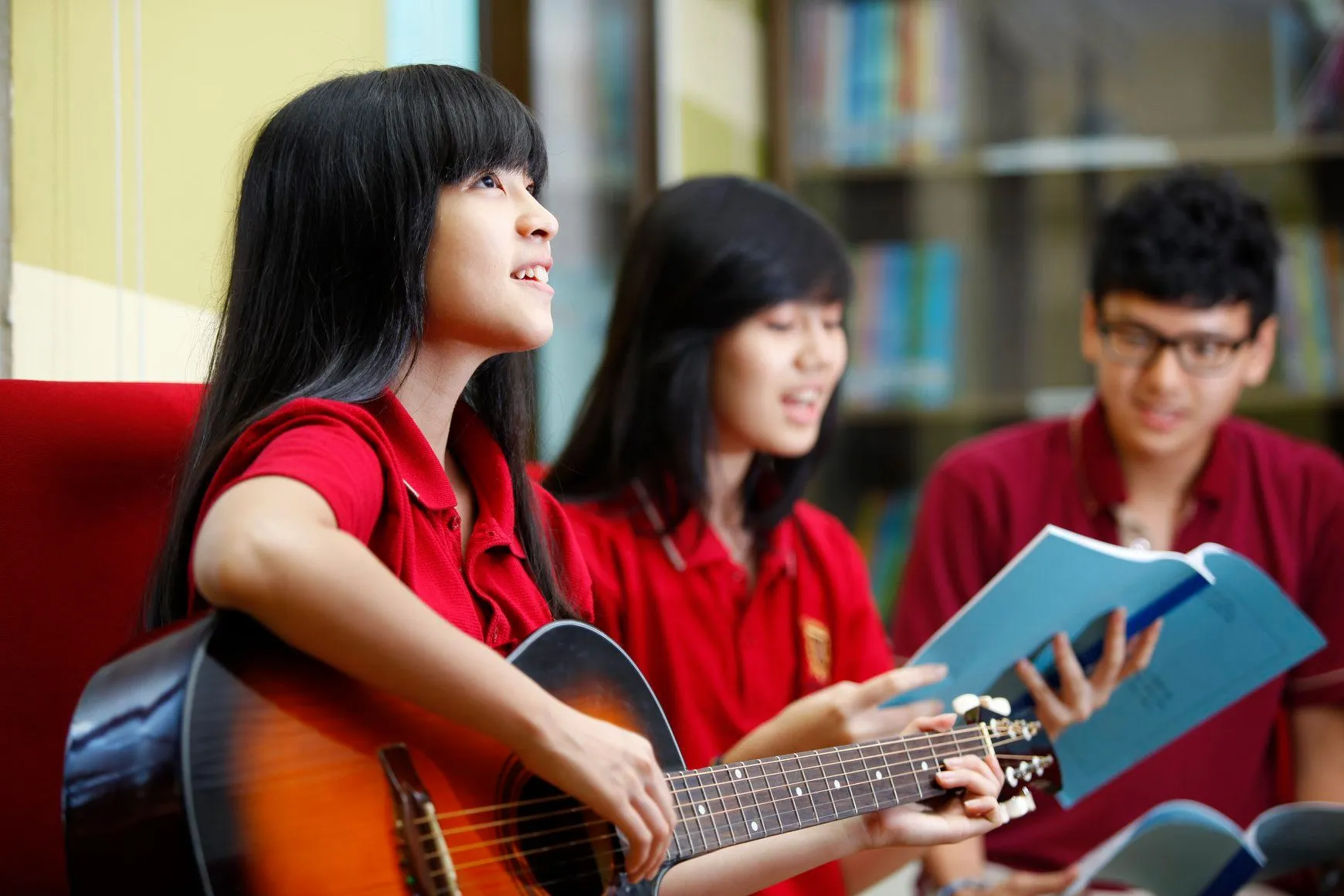 Học sinh tham gia lớp học nghệ thuật, thể hiện sở thích