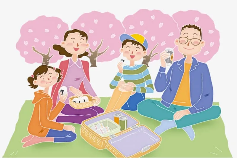 Hình ảnh gia đình 4 người chơi đùa ngoài trời trong tranh