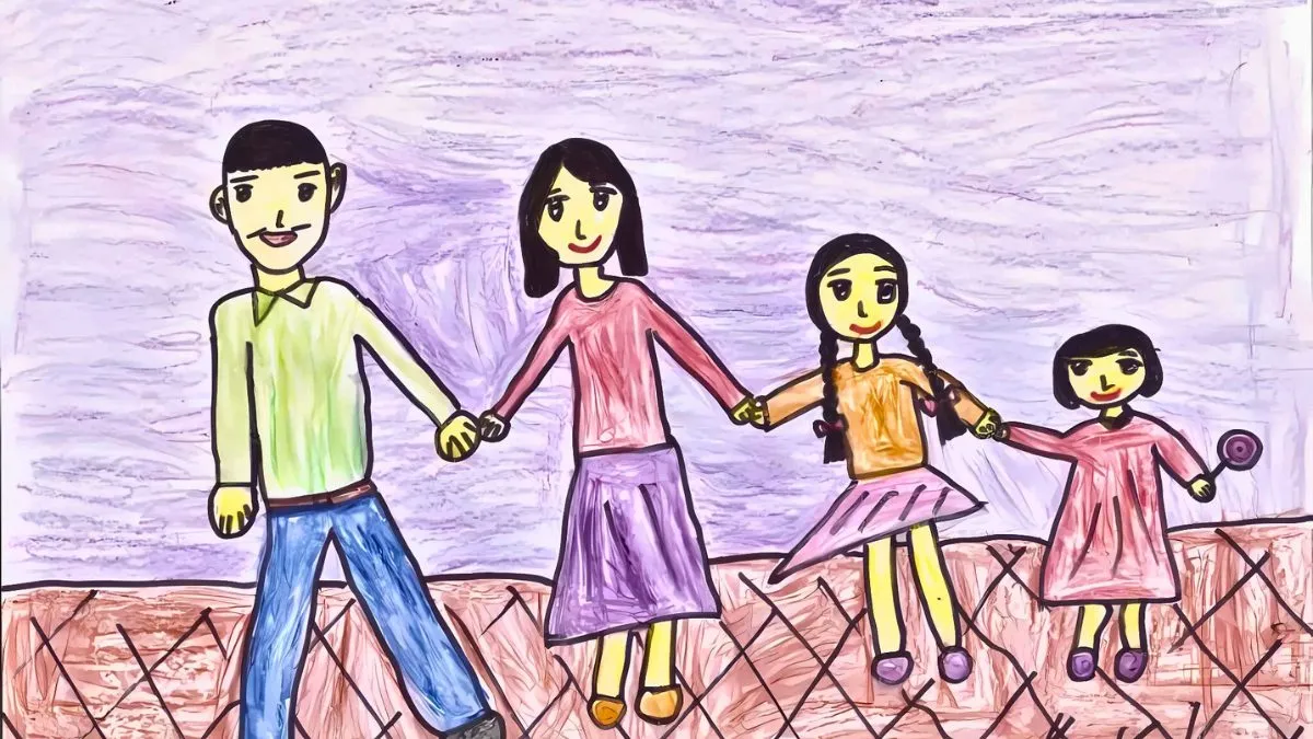 Vẽ tranh chân dung gia đình với màu sáp